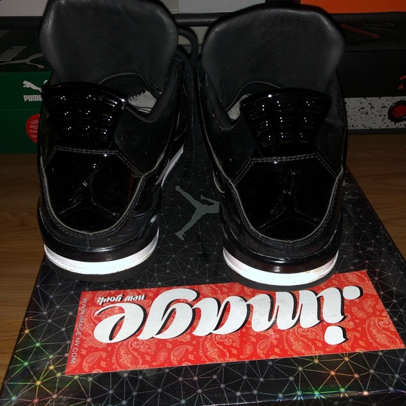 Jordan 4s - Picture 4 of 6